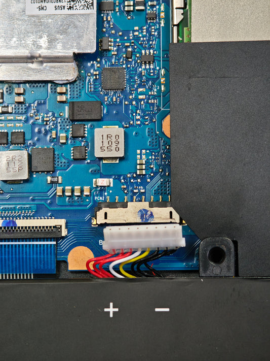AEPC Auckland workshop laptop internal inspection for battery and power issues