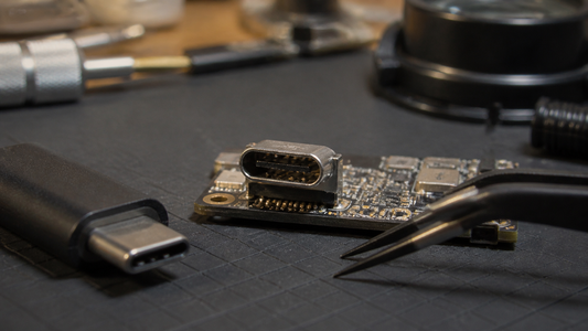 Simulated professional repair scene for Laptop Docking Connection: Bent or recessed contact