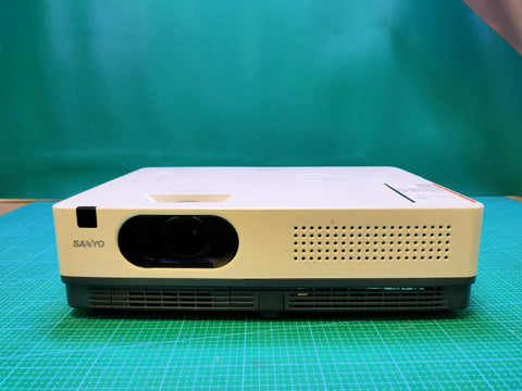 Projector Sanyo PLC-XD2600 For Home Use Projectors