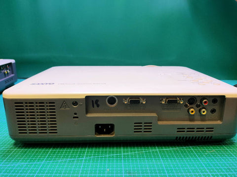 Projector Sanyo PLC-XU75 For Home Use Projectors