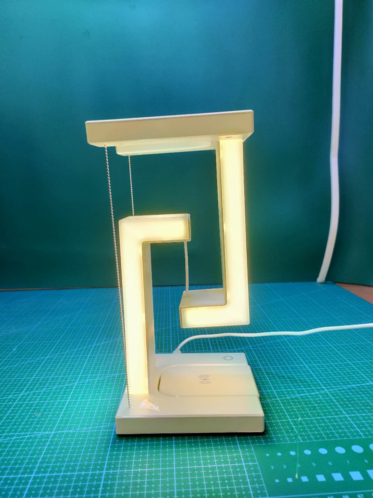Tensegrity Wireless Charger With Desk Lamp - main product photo